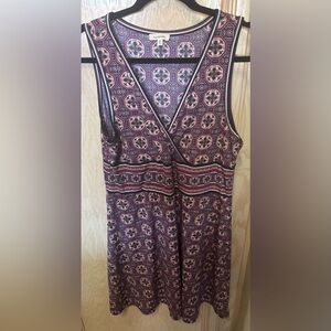 Max Studio Purple Floral Geometric V- Neck‎ Dress